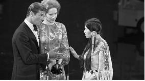 sacheen-littlefeather-oscars-apologises-to-actress-after-50-years