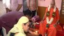 muslim-couple-invited-the-hindu-saint-to-their-house-and-performed-foot-worship