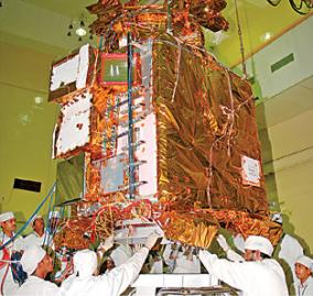 flames-of-freedom-science-chandrayaan-found-water-on-the-moon