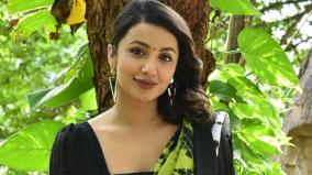 actress-tejaswi-madivada-addicted-to-alcoholic