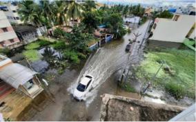 142-m-m-rainfall-on-sholinghur-rain-water-entered-redicanse-on-vellore