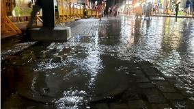 madurai-futile-smart-city-project-rainwater-and-sewage-overflowing-around-meenakshiyamman-temple