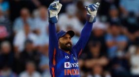 3-reasons-why-dinesh-karthik-persis-as-wicket-keeper-in-indian-cricket-team