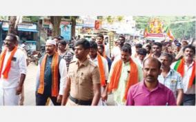 bjp-s-procession-with-lord-ganesh-statue-on-violation-of-the-ban-at-paprittipatti-argument-with-the-police