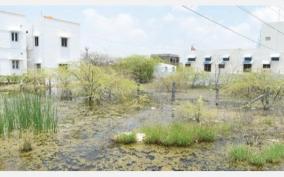 rain-water-surrounded-on-residence-edappadi-people-affected