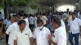 parents-besieged-collector-office-demanding-opening-of-chinna-salem-private-school