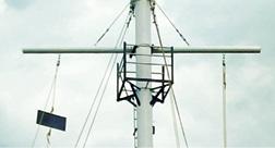no-1-storm-warning-cage-hoisted-at-cuddalore-port