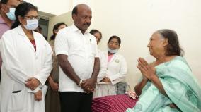 subramanian-meet-actress-jayakumari-at-hospital