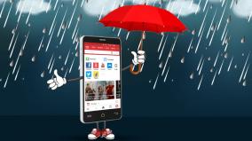 smart-tips-to-safeguard-smartphones-earbuds-power-bank-gadgets-monsoon-season