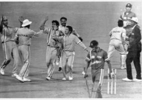 sachin-tendulkar-magic-last-over-in-1993-hero-cup-semi-final-on-this-day-cricket