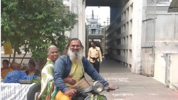 60,000 km spiritual journey starting from Karnataka: Mother, son visit Srivilliputhur temple