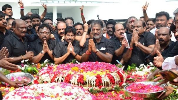 OPS vows to put an end to dictatorship in ADMK: A veiled attack on EPS