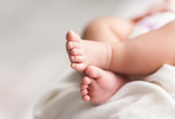 mother, infant died : doctor and nurse transferred