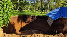 buried-well-and-motor-room-due-to-wall-collapse-near-srivilliputhur