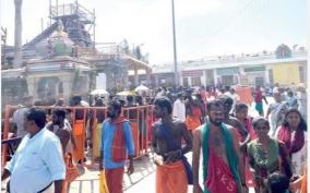 paid-darshan-at-palani-temple-cancelled-devotees-bowing-to-swami-on-public-darshan