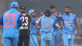 indian-bowlers-bundles-new-zealand-for-just-99-runs-in-second-t20i