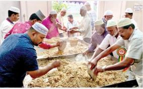 biryani-for-20000-people-at-the-kanduri-festival-on-dindigul