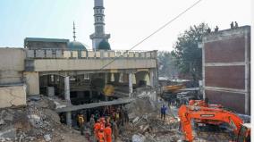 death-toll-from-attack-on-mosque-in-peshawar-s-police-lines-rises-to-92