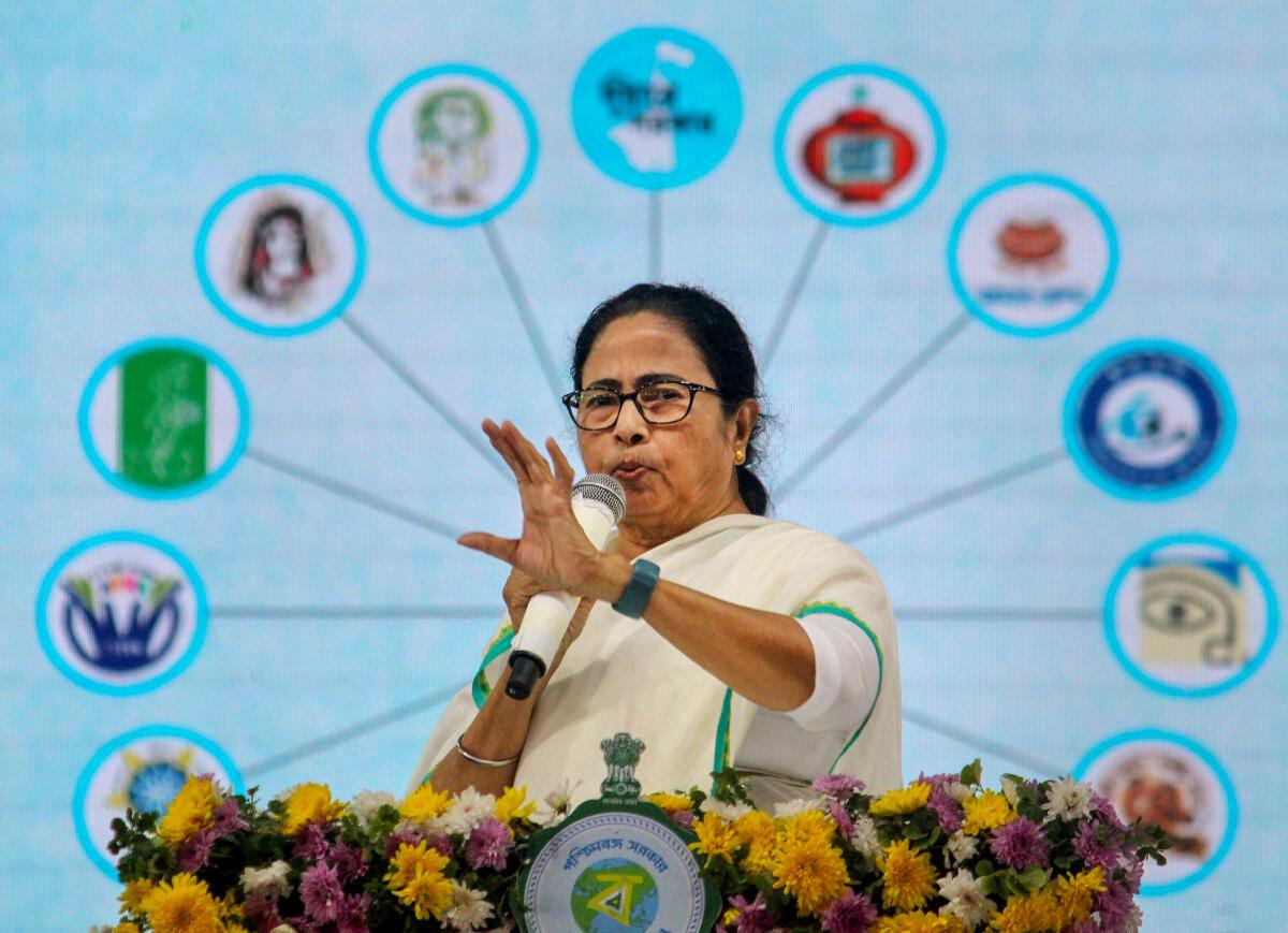 Central government is confusing people – Chief Minister Mamata Banerjee accused
