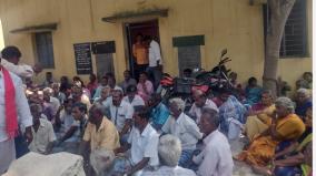 rajapalayam-powerloom-workers-go-on-strike-demanding-wage-hike