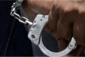 three-persons-including-a-boy-were-arrested-for-stealing-cell-phones