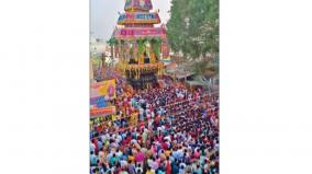 thaipusam-chariot-procession-at-chennimalai-murugan-temple-with-chanting-of-arogara-by-devotees
