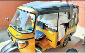 auto-venture-on-tiruvannamalai-1000-free-vetti-sarees-smuggling-driver-and-broker-were-trapped
