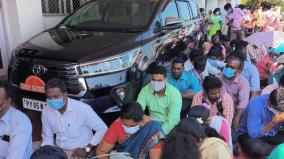 puducherry-ministry-staff-secretariat-siege-trapped-chief-secretary-kar