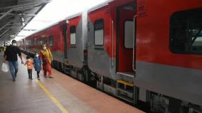 new-facility-of-unreserved-ticketing-will-benefit-2-51-crore-passengers-in-southern-railway-division