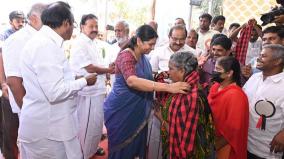 erode-east-kanimozhi-mp-campaigns-for-evks-elangovan