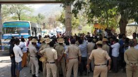 post-mortem-of-fisherman-shot-dead-by-karnataka-forest-department-bus-service-to-matheswaran-hill-stopped