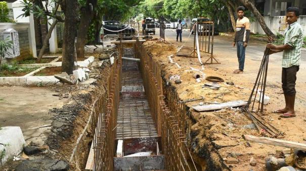 1,860 km damaged by rainwater drainage works in Chennai. 1,171 crore to repair long roads