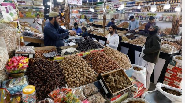 பொருளாதார நெருக்கடியில் தவிக்கும் பாகிஸ்தானுக்கு ஈரான், சீனா உதவிக்கரம்!