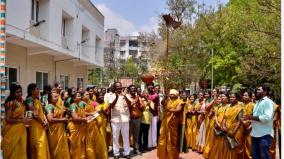 womens-day-celebration-in-madurai-women-employees-cheer-by-breaking-pots