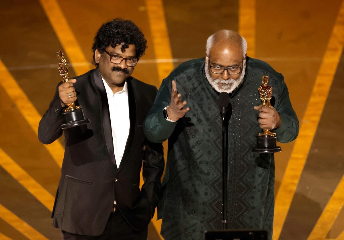 ஆஸ்கர் விருது வென்றது 'ஆர்ஆர்ஆர்' படத்தின் 'நாட்டு நாட்டு' பாடல் | The song Nattu Nattu from the movie RRR won the Oscar award - hindutamil.in