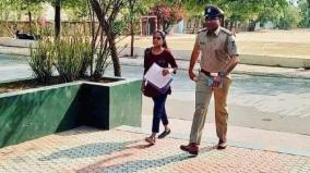 gujarat-policeman-helps-student-to-reach-correct-exam-center