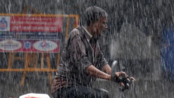 Chennai and its suburbs will continue to receive rain for the next 3 hours