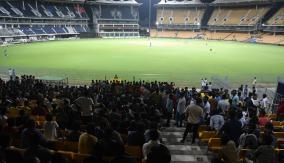 how-is-the-experience-of-watching-a-cricket-match-at-the-stadium