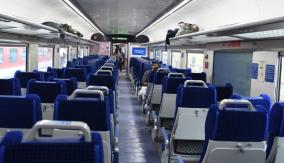 vandhe-bharat-train-trial-run-on-salem-route-passengers-amazed-technology-facilities