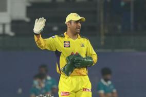 player-without-impact-is-animpact-player-sehwag-tiwari-attacks-dhoni-captaincy