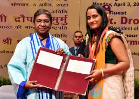 president-murmu-bats-for-imparting-education-in-indian-languages