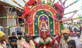 1000-year-old-pachaikali-pavalakali-festival-happened-in-thanjavur