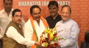 ex-andhra-chief-minister-kiran-reddy-joins-bjp