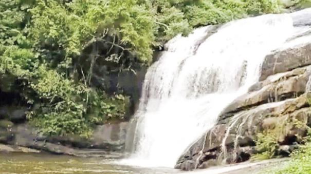 Kodaikanal Aruvi waterfalls