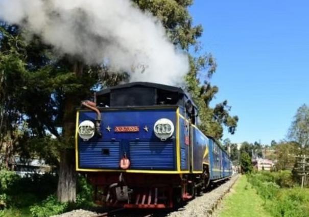 Special Hill Train between Udhagai - Coonoor