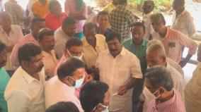 puducherry-the-opposition-party-besieged-the-primary-health-center