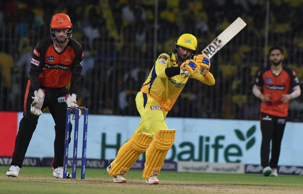 4th win for CSK: Jadeja with the ball, Conway with the bat!