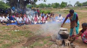 opposition-to-construction-of-garbage-dump-in-punalkadu-village-villagers-protest-for-2nd-day