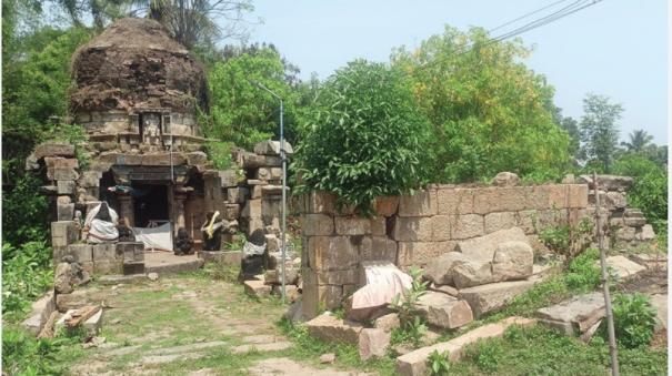 1300 year old Kashi Vishwanath Temple