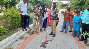 dharmapuri-forest-department-rescued-the-giant-udumbu-that-entered-the-government-office